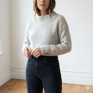 Everlane The Cocoon Crew Sweater Womens Medium Gray Alpaca Wool Blend Preppy